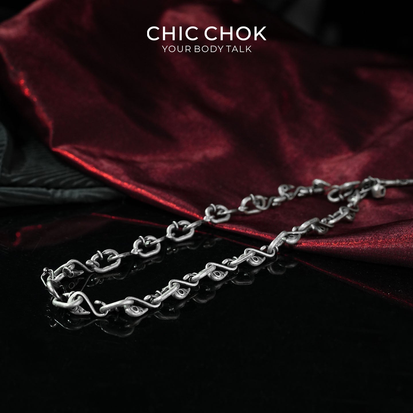 Raven Skull Core Chain Necklace