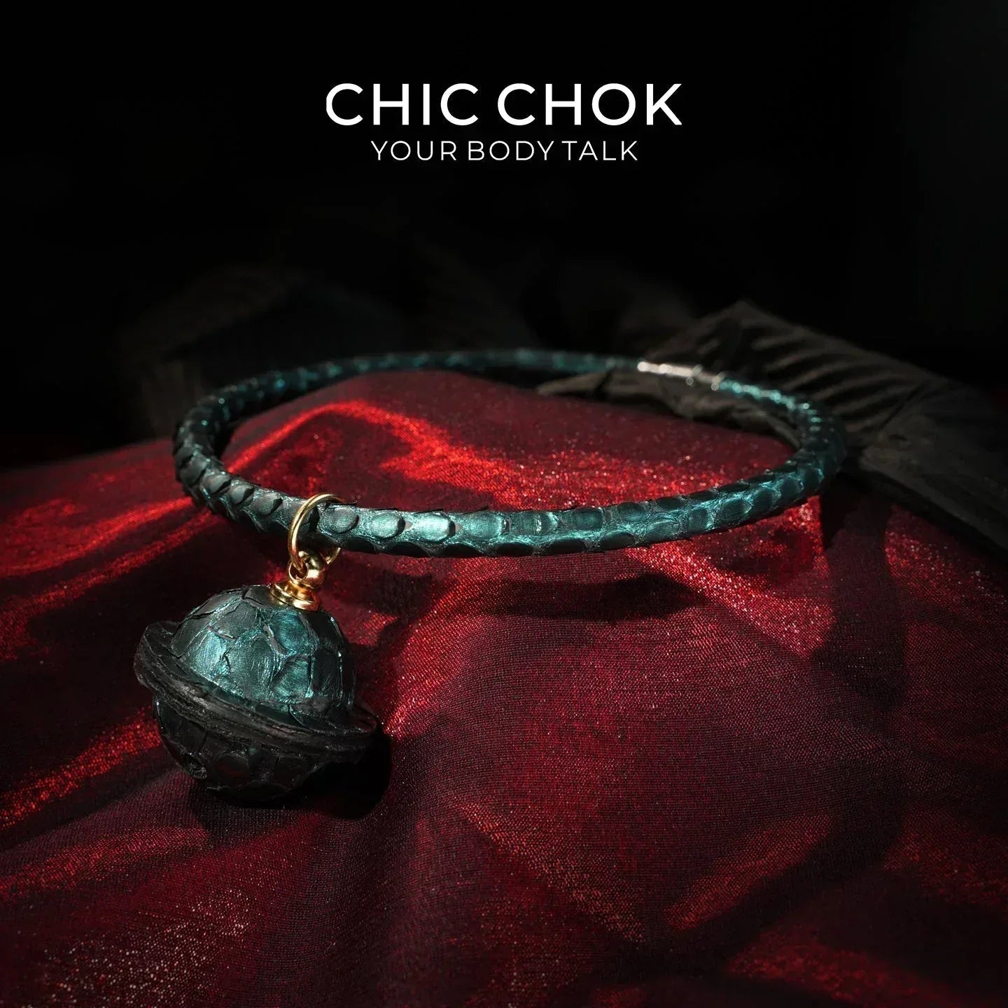 CHIC CHOK The Orchid’s Gaze Teal Snake-Texture Collar with Silent Bell Pendant - CHICCHOK - Choker