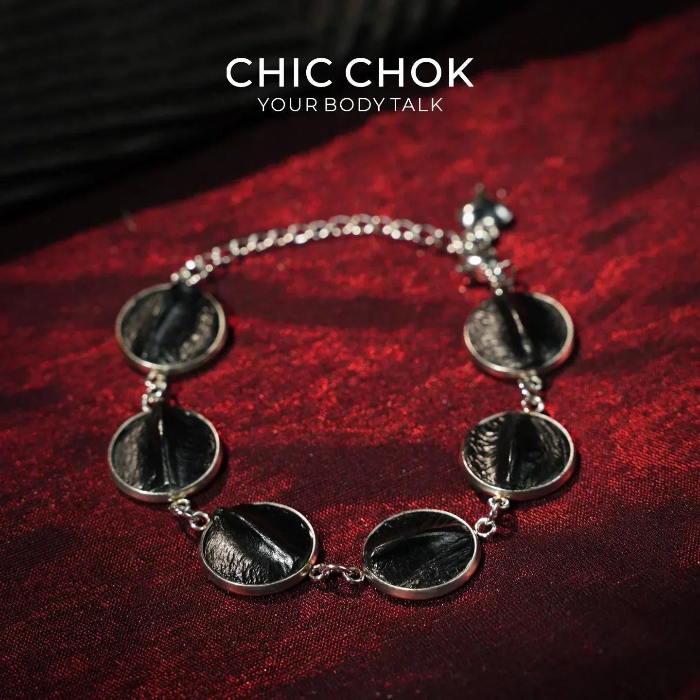 CHIC CHOK The Crocodile’s Stillness: Textured Scale Link Bracelet - CHICCHOK