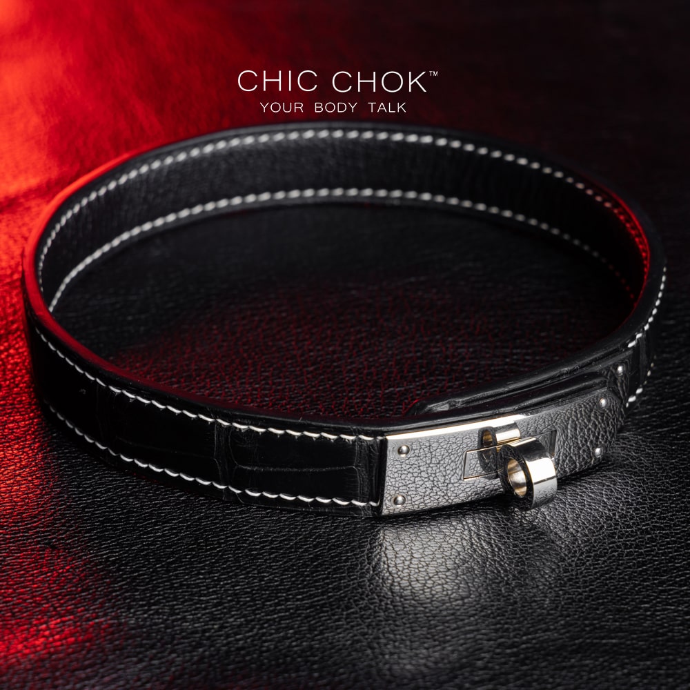 chicchok North American Alligator Collar Black crocodile leather with white knitted thread, hand-knitted to create a striking black and white combination