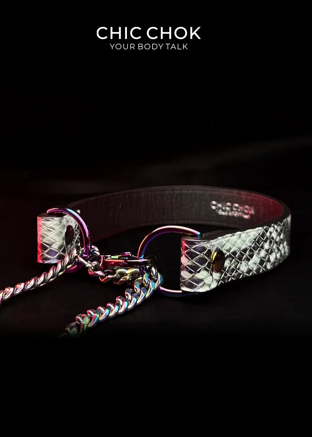 CHICCHOK [Breathless] Pulling Fashion and Fun Choker Python texture leather - CHICCHOK