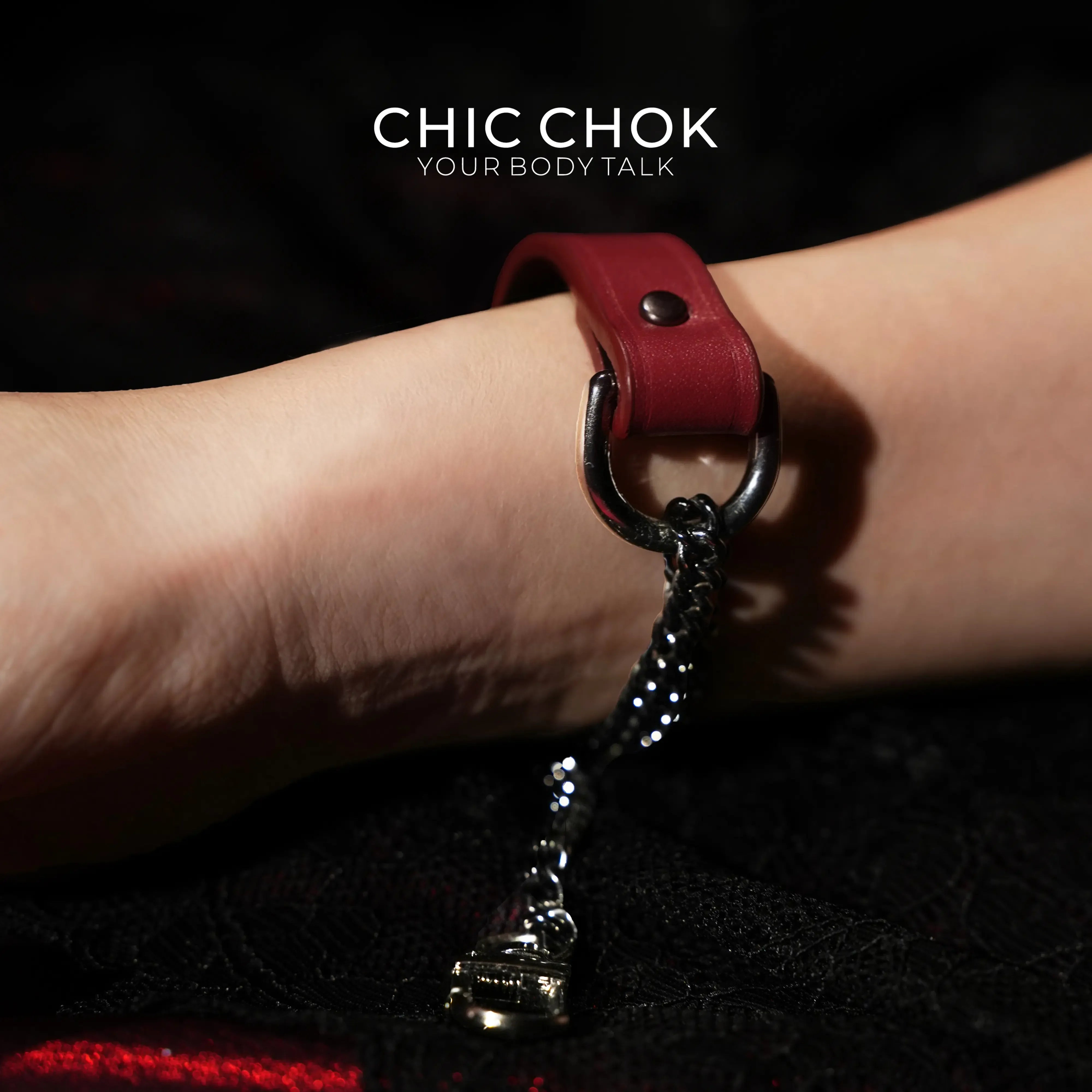 CHICCHOK Breathless Handchain - CHICCHOK