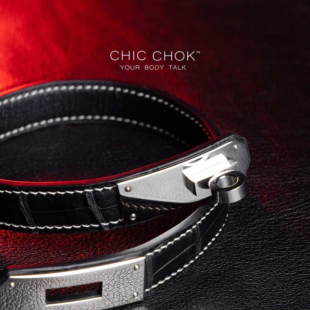 chicchok North American Alligator Collar Black crocodile leather with white knitted thread, hand-knitted to create a striking black and white combination